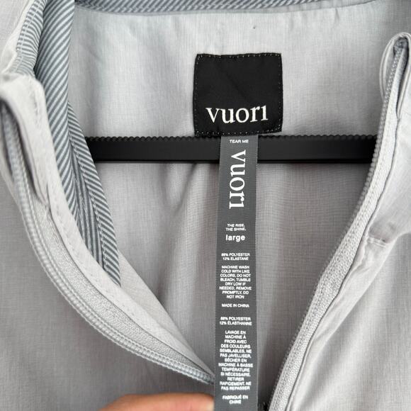 Vuori Outdoor Trainer Shell Jacket Womens Large Gray Lightweight Full Zip Hooded - Picture 7 of 11